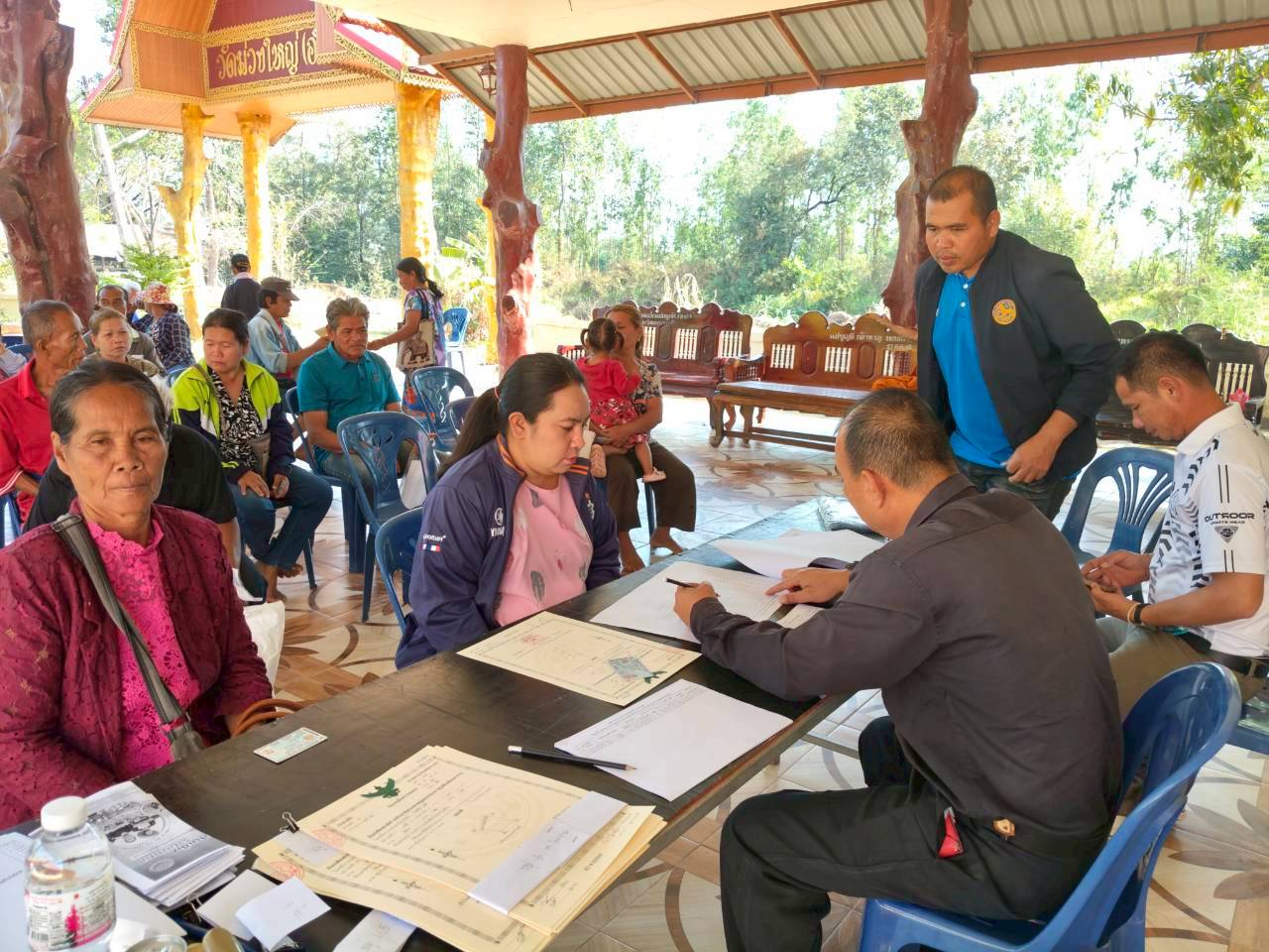 title - ส.ป.ก. ยโสธร  ออกศูนย์บริการประชาชนเคลื่อนที่ (Mobile Unit)